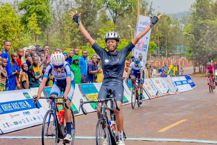 Harabura iminsi 2 ngo twinjire muri weekend ahazakinwa #KireheRace isiganwa ry'amagare rizahaguruka i Kigali risorezwe hano mu Karere,ku Cyumweru bazenguruke Kirehe (𝐊𝐢𝐫𝐞𝐡𝐞 𝐂𝐢𝐫𝐜𝐮𝐢𝐭),isiganwa ku magare rya #KireheRace ritegurwa n'Akarere ku bufatanye na <a href="/cyclingrwanda/">𝙁𝙀𝙍𝙒𝘼𝘾𝙔</a>
