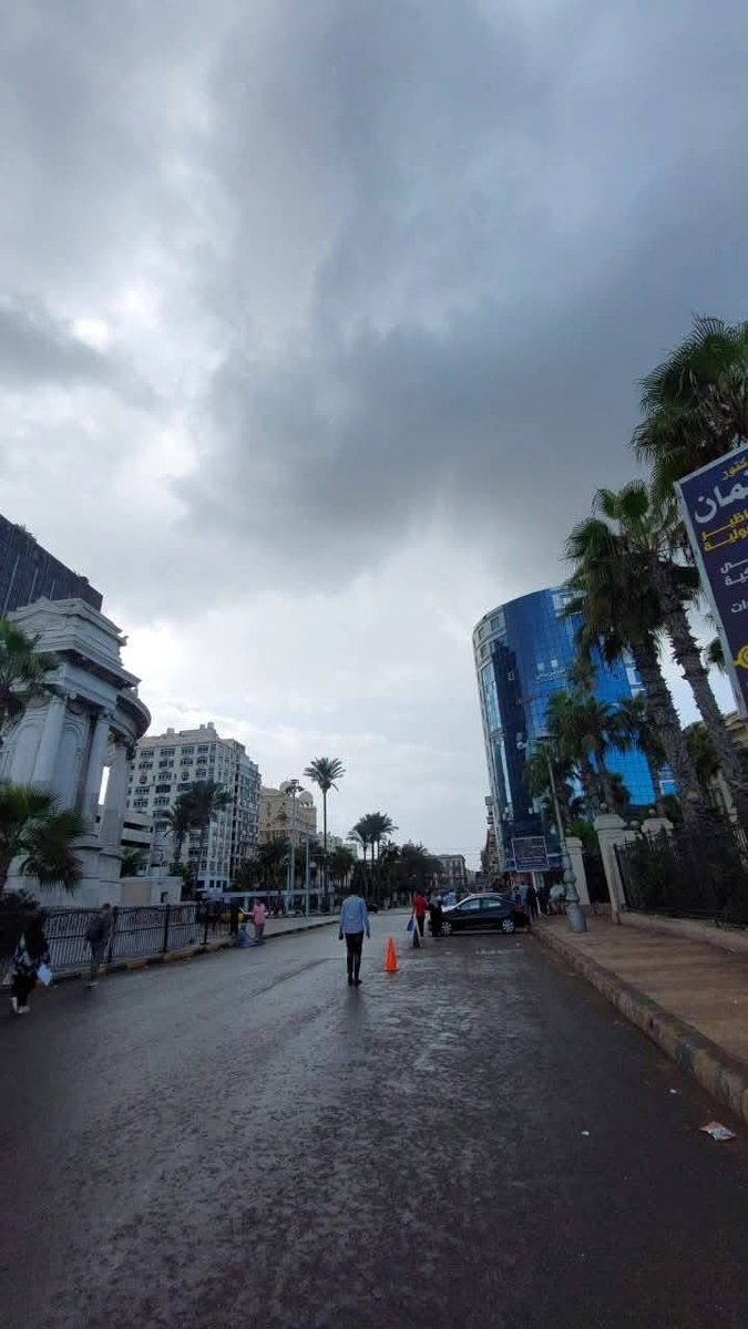 Alexandria_egy1's tweet image. شتاء الإسكندرية الآن 💙🩵☔️