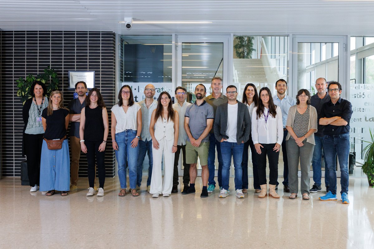 decideix_'s tweet photo. SUGGEREIX🔄DECIDEIX

El compte del SUGGEREIX passa a ser del DECIDEIX, la seva segona fase. Parlarem sobre:

🟣Els participants
🟣Els pilars principals
🟣Novetats i assoliments
🟣Jornades
... i molt més!

Amb finançament d'@aigua_cat 

Coneix el DECIDEIX🔗https://t.co/CNYjixPKuo https://t.co/s1qFTqWnma