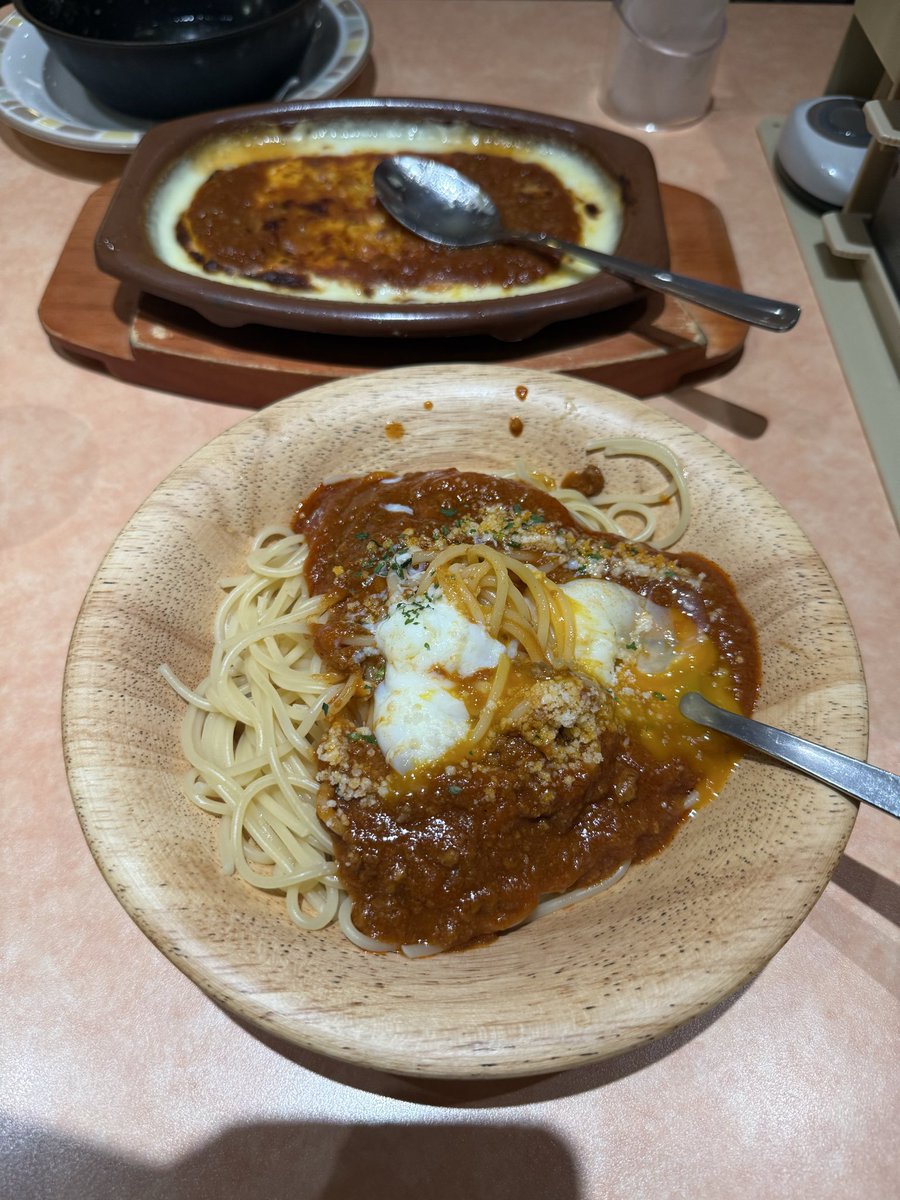 そしてメインはミラノ風ドリアと半熟卵のミートソースボロニア風です(๑&gt;◡&lt;๑)