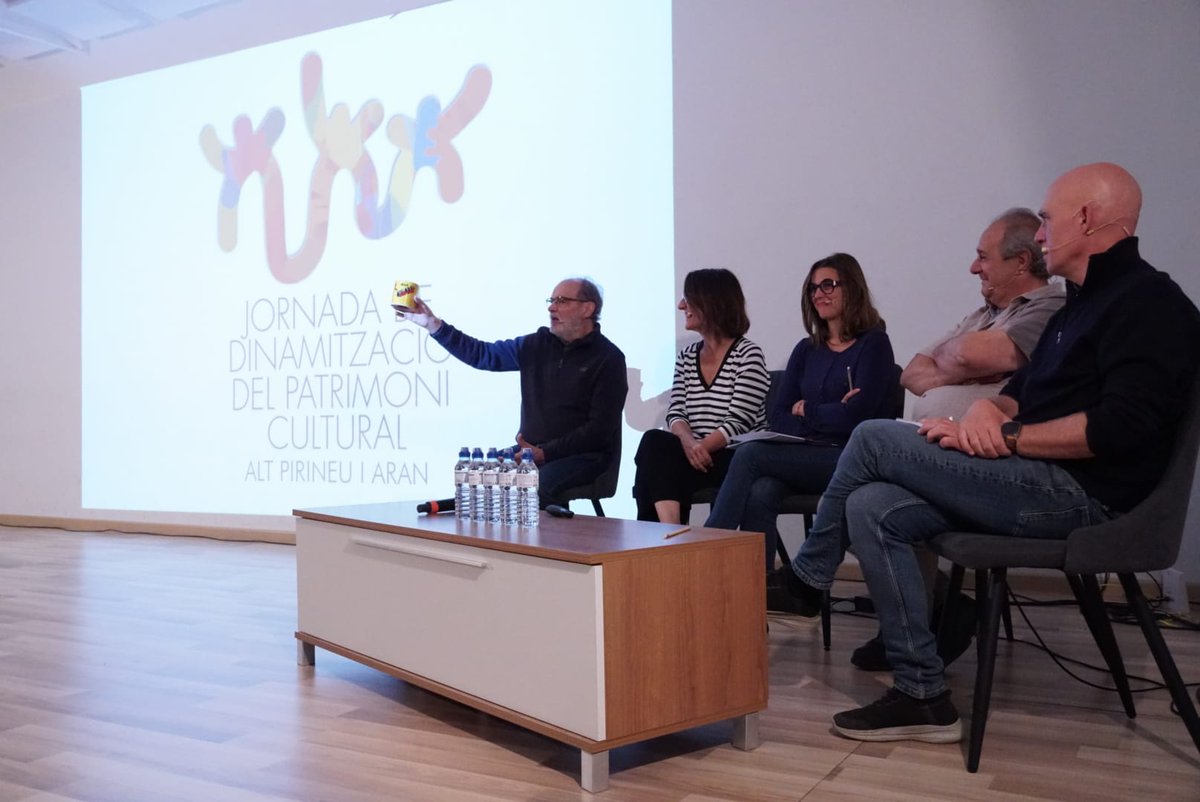 patrimonigencat's tweet photo. Avui celebrem la Jornada de dinamització del Patrimoni Cultural a l'Alt Pirineu i Aran al @MuseuConcaDella.  

🗣️Una trobada per reflexionar, compartir experiències i debatre sobre els elements patrimonials i la seva interacció amb els espais naturals de l'Alt Pirineu i l'Aran. https://t.co/4s3e0vOR9y