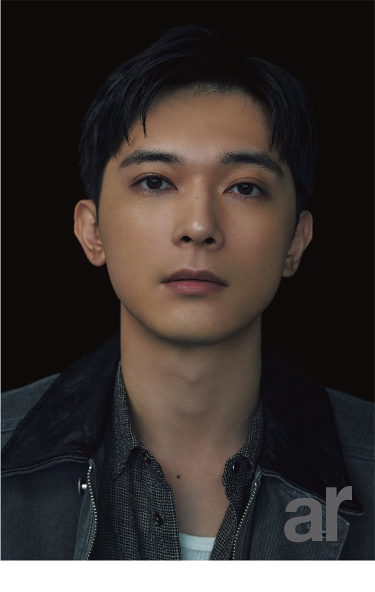 吉沢亮『ar』11月号のスペシャルBOOK in BOOKに登場！プライベートにもクローズアップ edgeline-tokyo.com/fashion/184055 

目を奪われる美しいショットがたっぷり
#ar