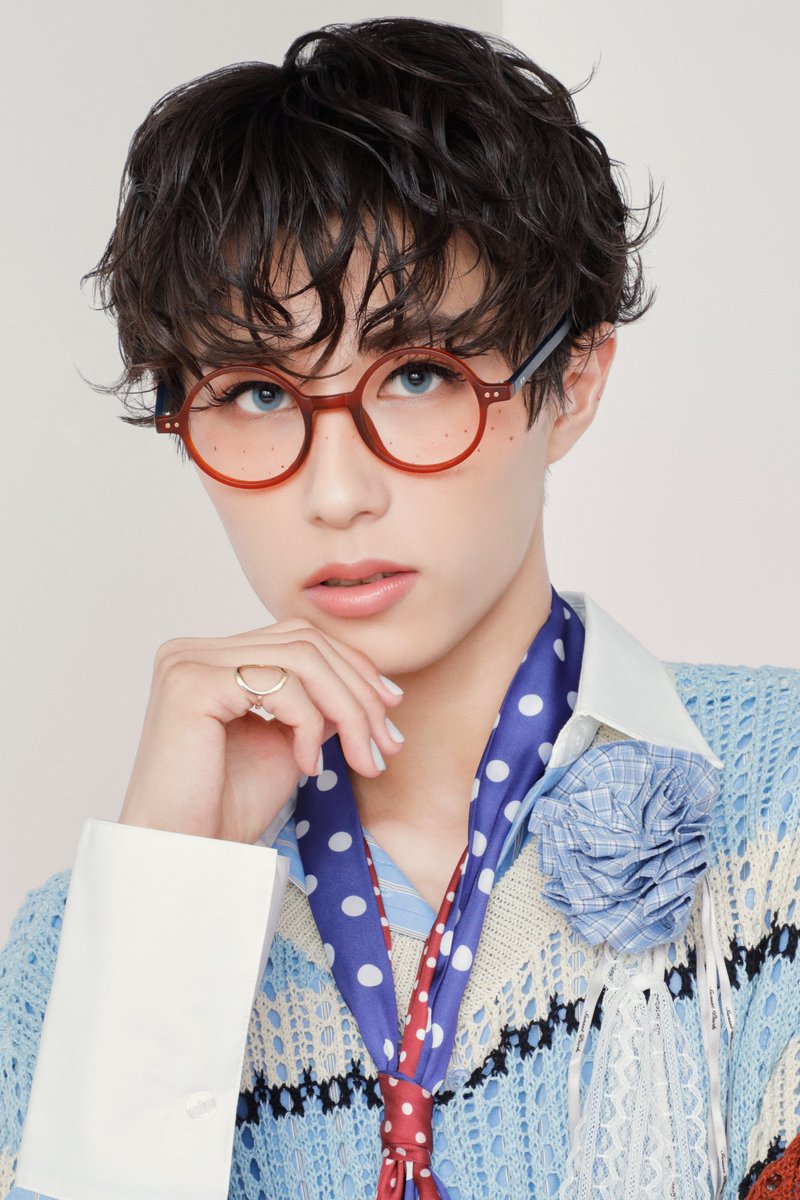 "SUGAR"
KENT
Solo Visual

Now on Streaming
smar.lnk.to/SHIBAI

#龍宮城
#SHIBAI
#SUGAR
#龍宮城アリーナ2DAYS