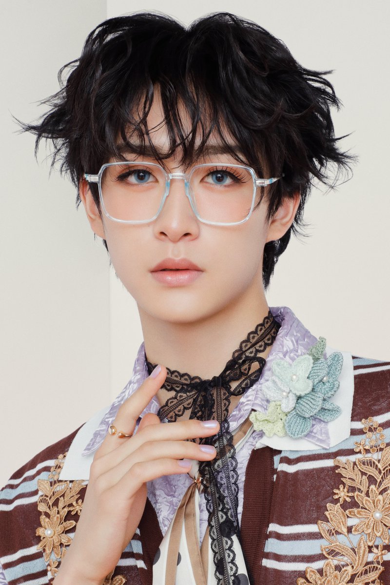 "SUGAR"
KEIGO
Solo Visual

Now on Streaming
smar.lnk.to/SHIBAI

#龍宮城
#SHIBAI
#SUGAR
#龍宮城アリーナ2DAYS
