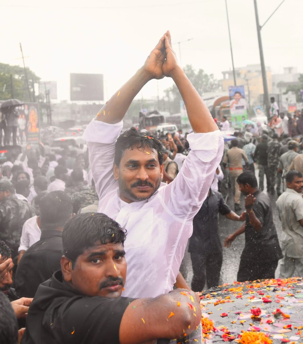 PRAVEENREDDYYCP's tweet photo. పాదయాత్ర వైబ్స్ 💥 https://t.co/M6KJWTwMP1