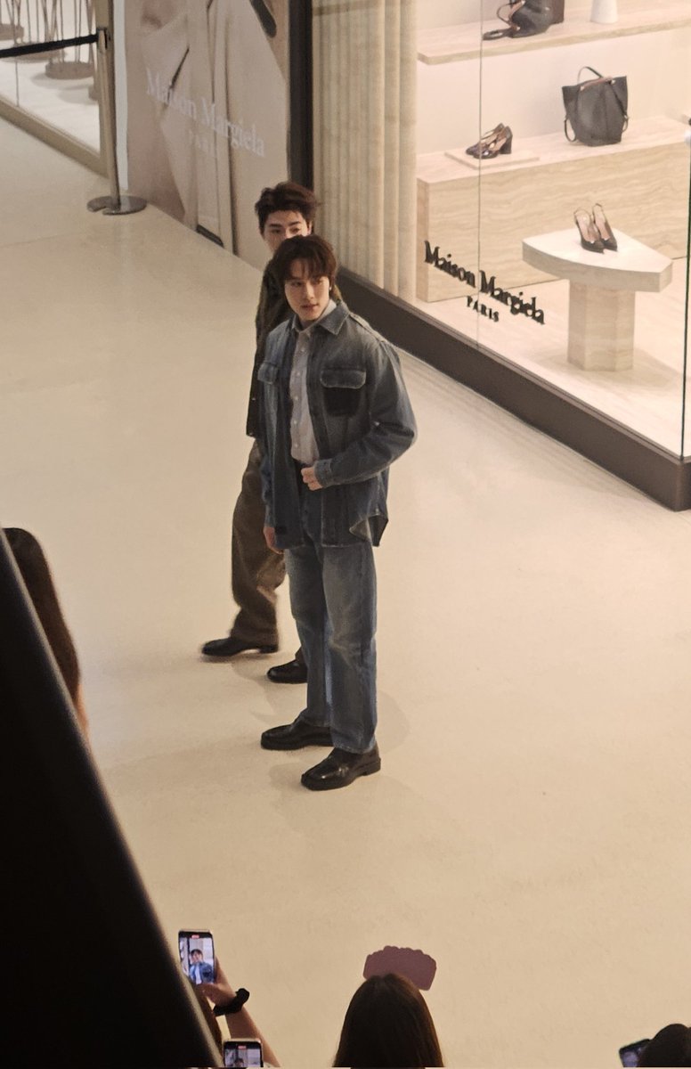 NANI X MAISON MARGIELA
❤️❤️❤️😺😺😺

#maisonmargiela centralce