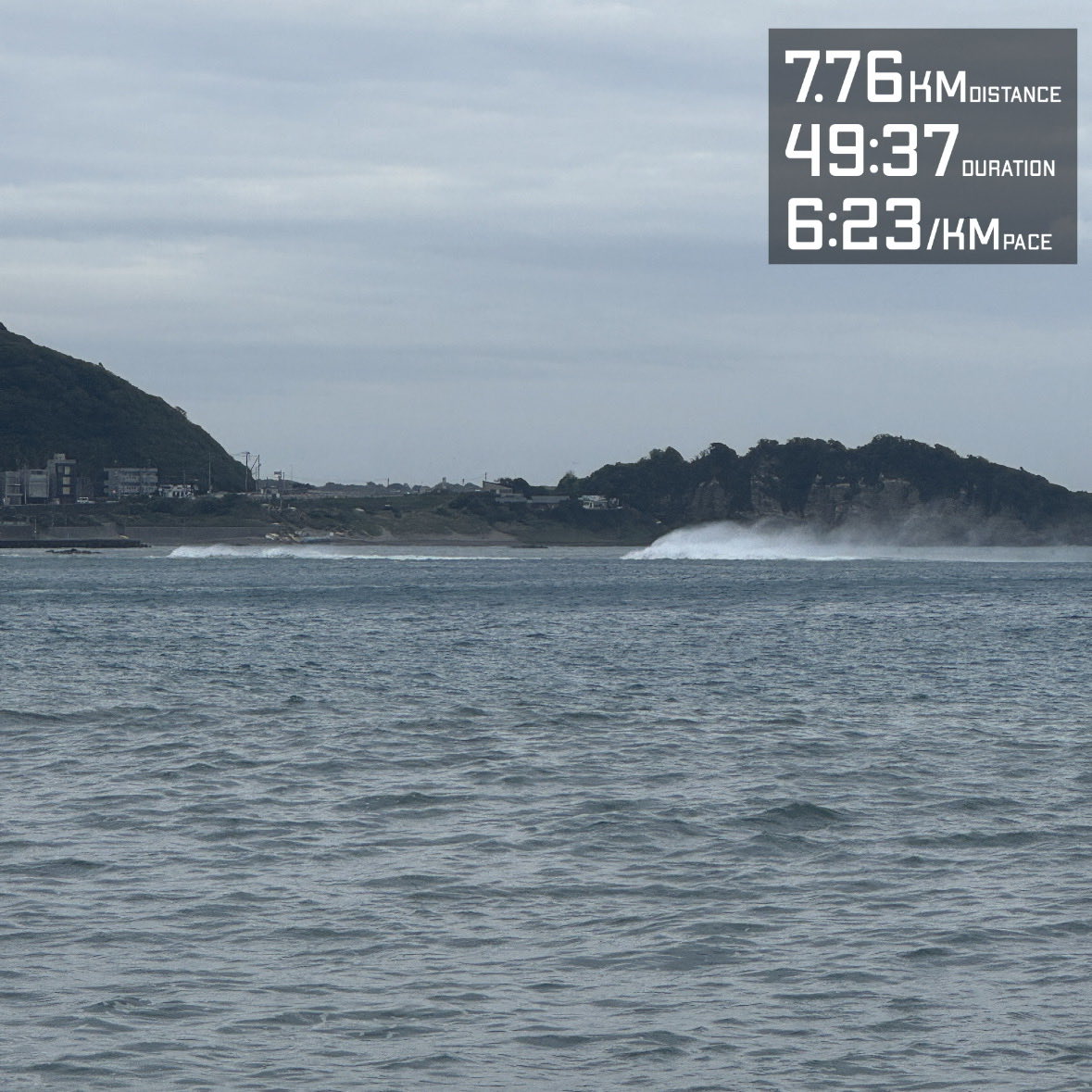 今朝は強風でした。
波が走ってる🌊

#朝ラン #長者ヶ崎 #台風22号