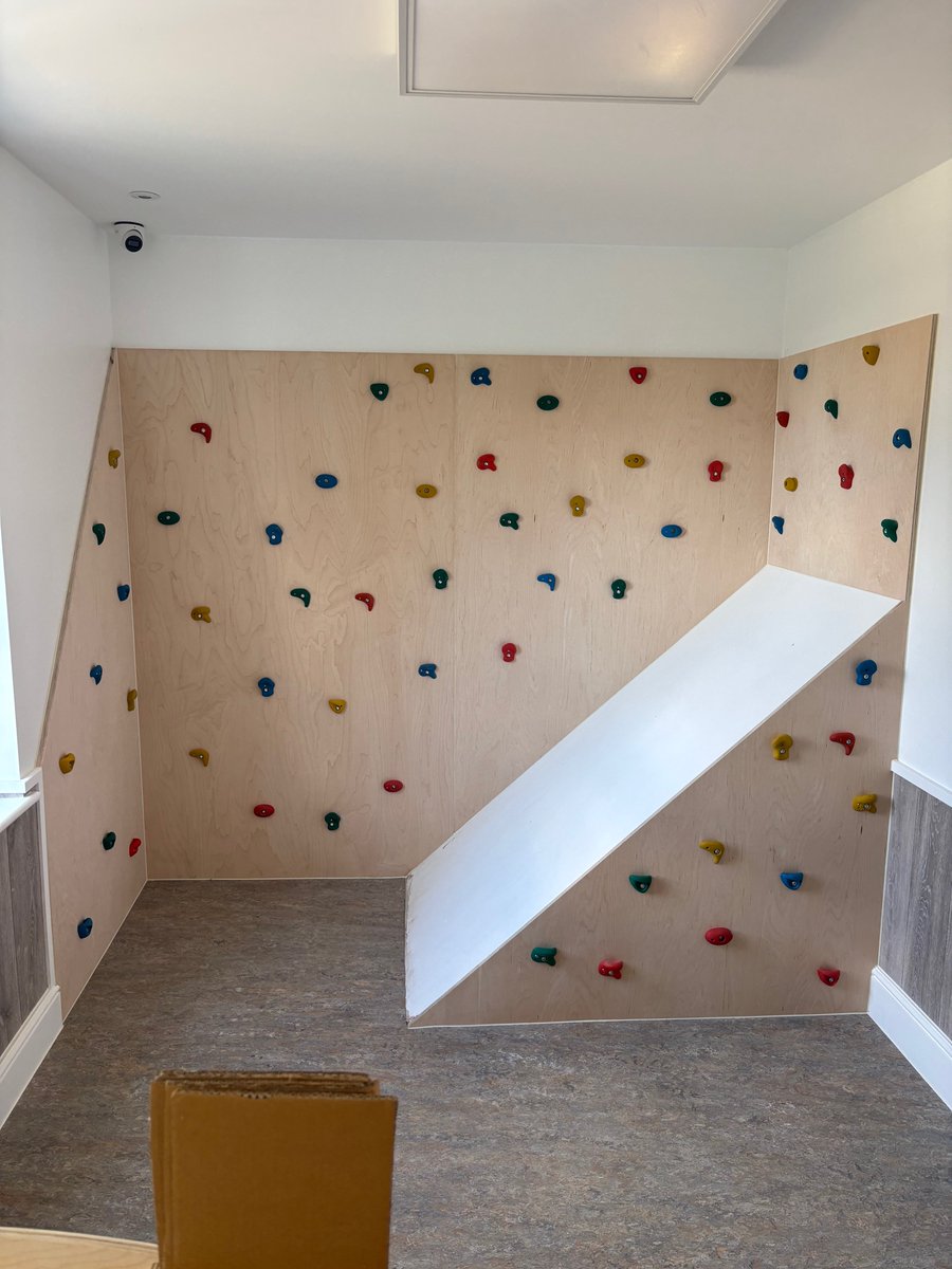 BB Contracts Limited tweet media