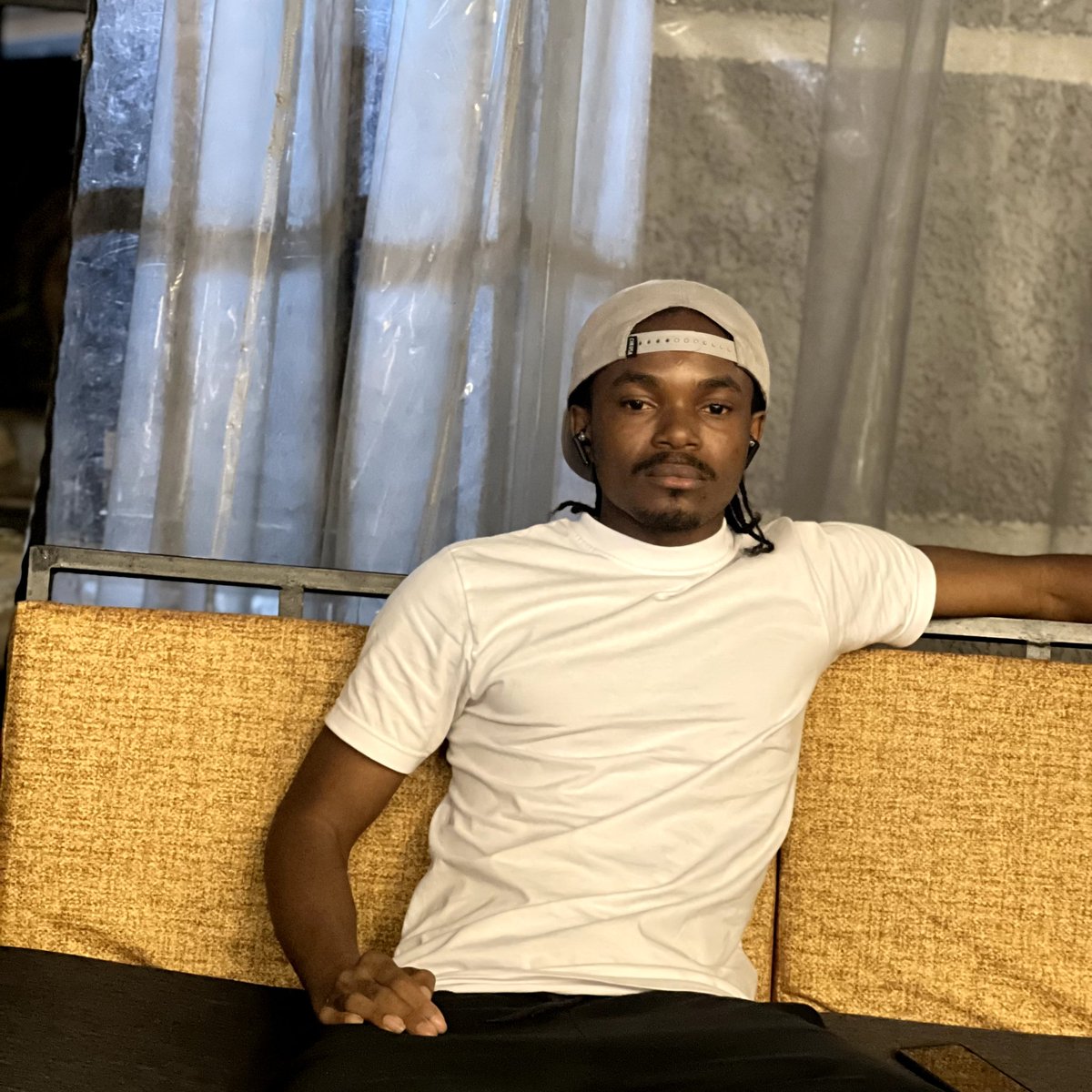 BD2 EP☔️  linktr.ee/morejulio