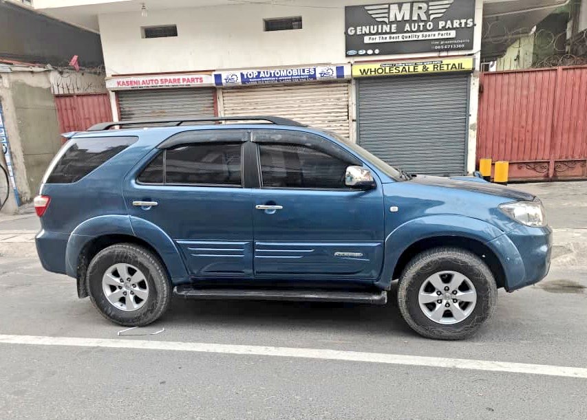 Eng_Matarra's tweet image. TOYOTA FORTUNER 🔥 🔥 

REG" #CDG

▪️Cc. 2982
▪️Full Ac 🌧 
▪️Engine-1KD
▪️Diesel ⛽️ 
▪️Automatic
▪️Sport Rims 
▪️Android Tv 🖥 🎶 
▪️Full Documents ✅️

#PRICE - Tshs. 28m

Location-Dar es Salaam

GARI NIKO NALO MUDA HUU NA 24HRS 

CALL 📞 📲-0793022184
WHATSAPP-0719542184