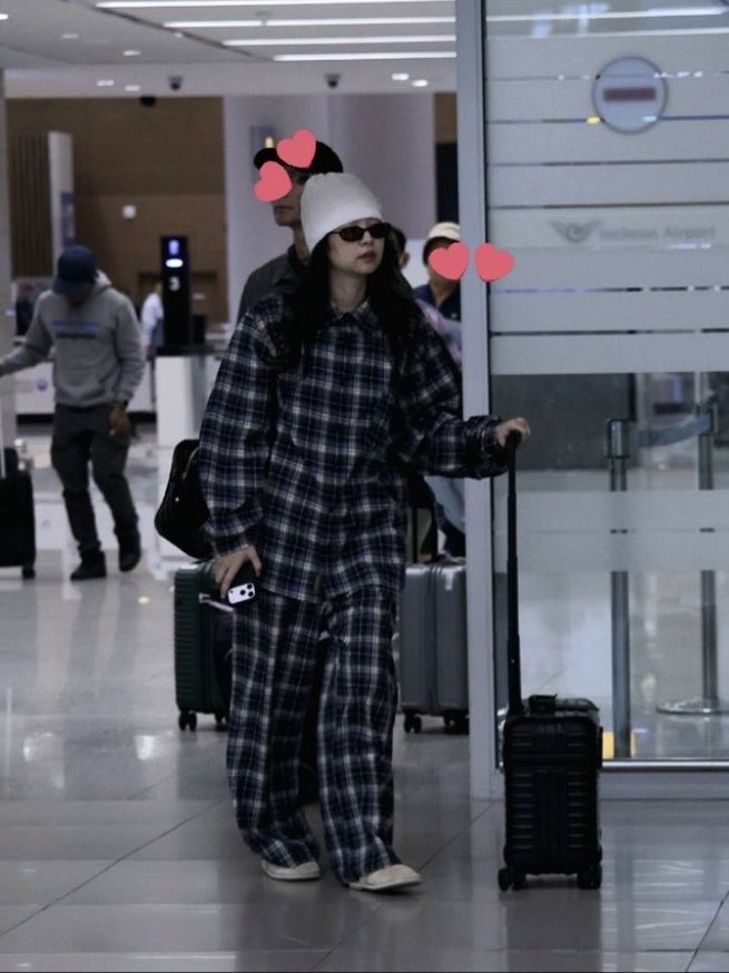 jenniepics's tweet image. JENNE was spotted arriving safely in Korea