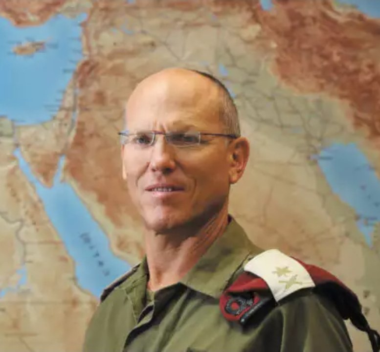 כמה שהמדינה והציבור חייבים לאיש הזה.
בשקט, בצנעה, בחכמה רבה, בלי יחסי ציבור ובלי פוליטיקה, עזב הכל בישביל מטרה אחת: להחזיר את החטופים הביתה.
תודה ניצן אלון.