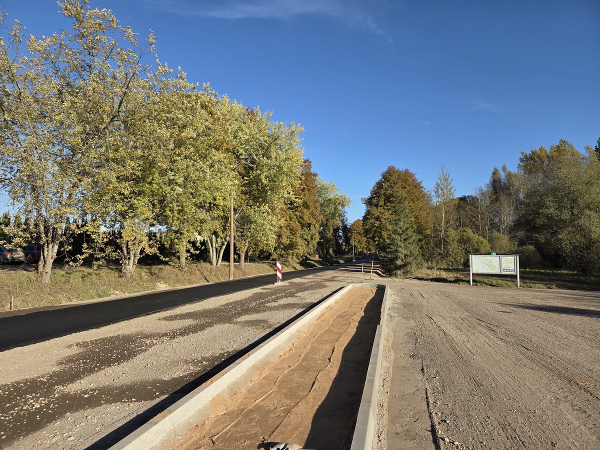 📣 Projekta “Uzņēmējdarbības attīstība Valkas novadā” ietvaros paredzētie būvdarbi tuvojas noslēgumam

Vairāk lasi: valka.lv/lv/jaunums/pro…