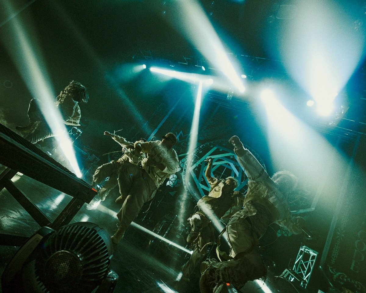 ma55iveofficial's tweet image. 𝐌𝐀𝟓𝟓𝐈𝐕𝐄 𝐓𝐇𝐄 𝐑𝐀𝐌𝐏𝐀𝐆𝐄
𝟐𝐧𝐝 𝐋𝐈𝐕𝐄 𝐓𝐎𝐔𝐑 𝟐𝟎𝟐𝟓 &quot;𝐌𝟓𝐕&quot;
~𝐄𝐌𝐏𝐈𝐑𝐄 𝐂𝐎𝐃𝐄~

🏰𝐀𝐈𝐂𝐇𝐈
-Live Photo📸

#MA55IVE #THERAMPAGE
#EMPIRECODE