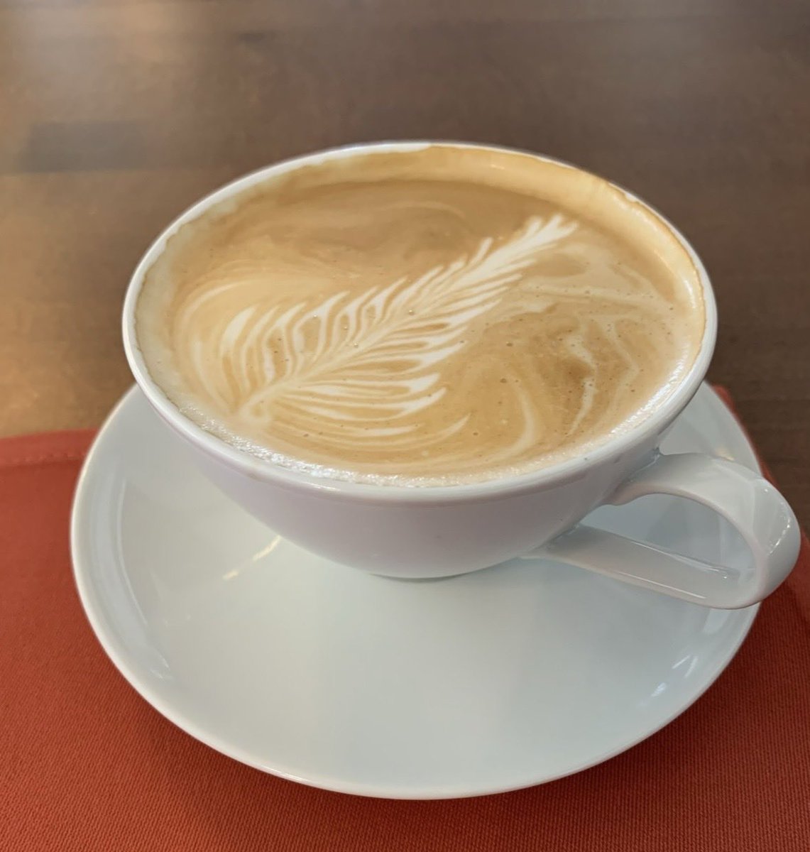 „Nie możesz uszczęśliwić wszystkich-nie jesteś filiżanką kawy”😉. Dzień dobry Państwu🍁