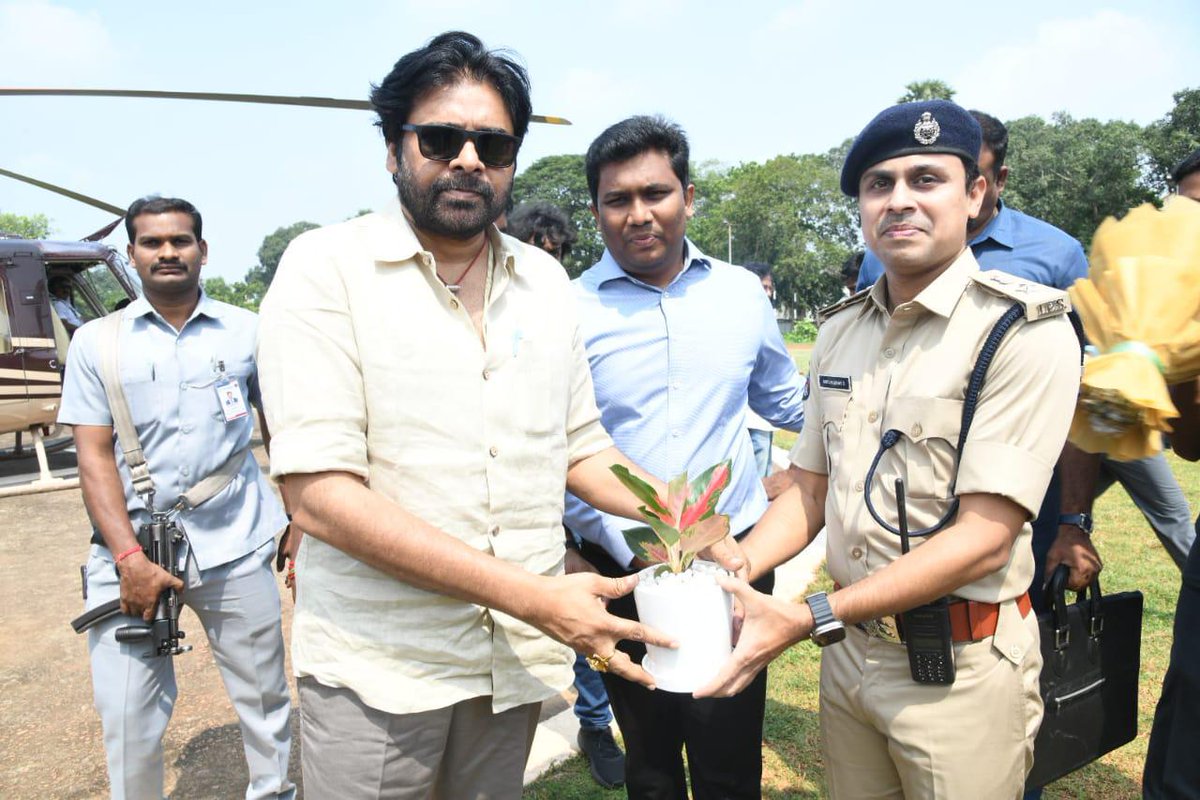 JanaSenaParty tweet picture