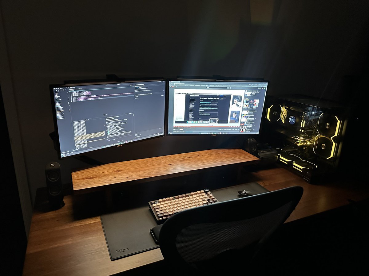 alexx_x91's tweet image. After 3 months of “vibe coding” and YouTube I finally made a working app that wasn’t just ai slop. I can confidently say I’ve learnt a lot about coding and I wouldn’t have been able to do it without ai tools. Cursor + Claude are the 🐐

resellaio.app

#claudecode #ai