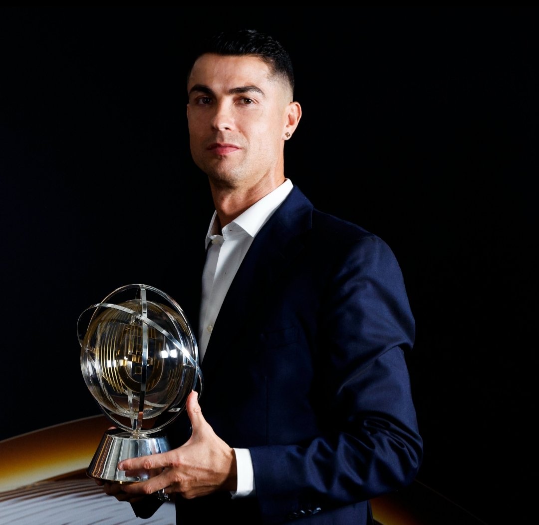 CckLalduatpuia's tweet image. RONALDO 😎👏🏼👏🏼👍🏆🏆