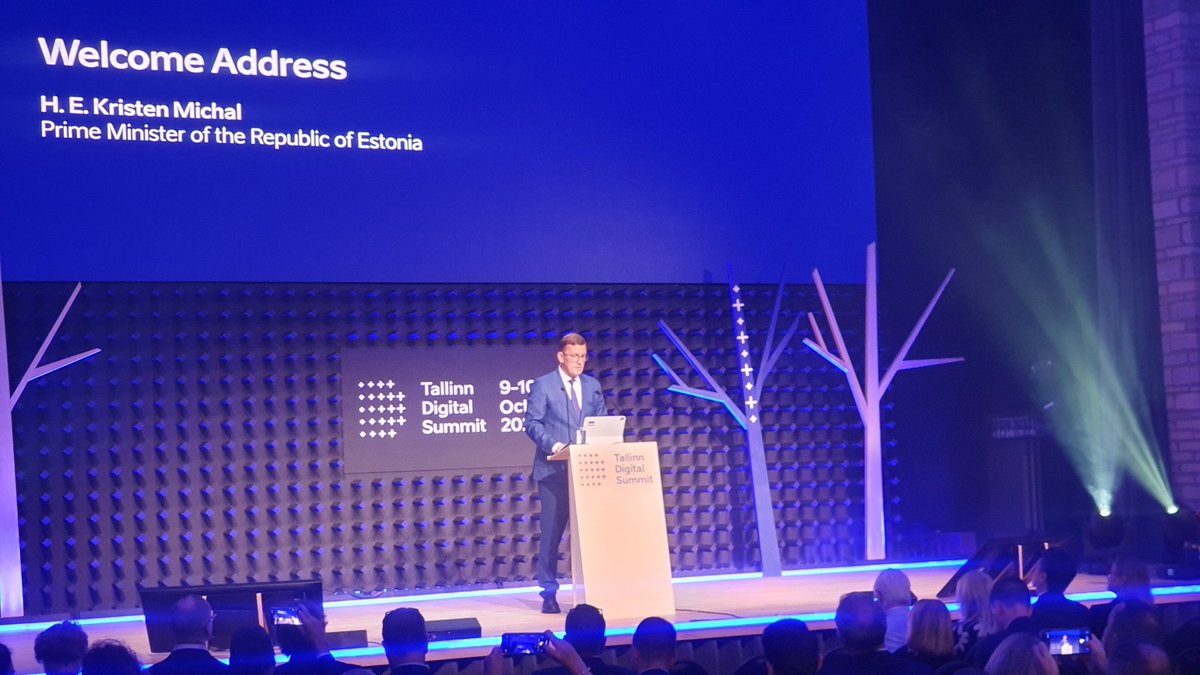ITUEurope's tweet image. TODAY: At @TallinnSummit, @ITU DSG @tlamanauskas pleased to connect with @KristenMichalPM and to learn about the recent digital innovations from #Estonia
#digitalcooperation
@ITUEurope