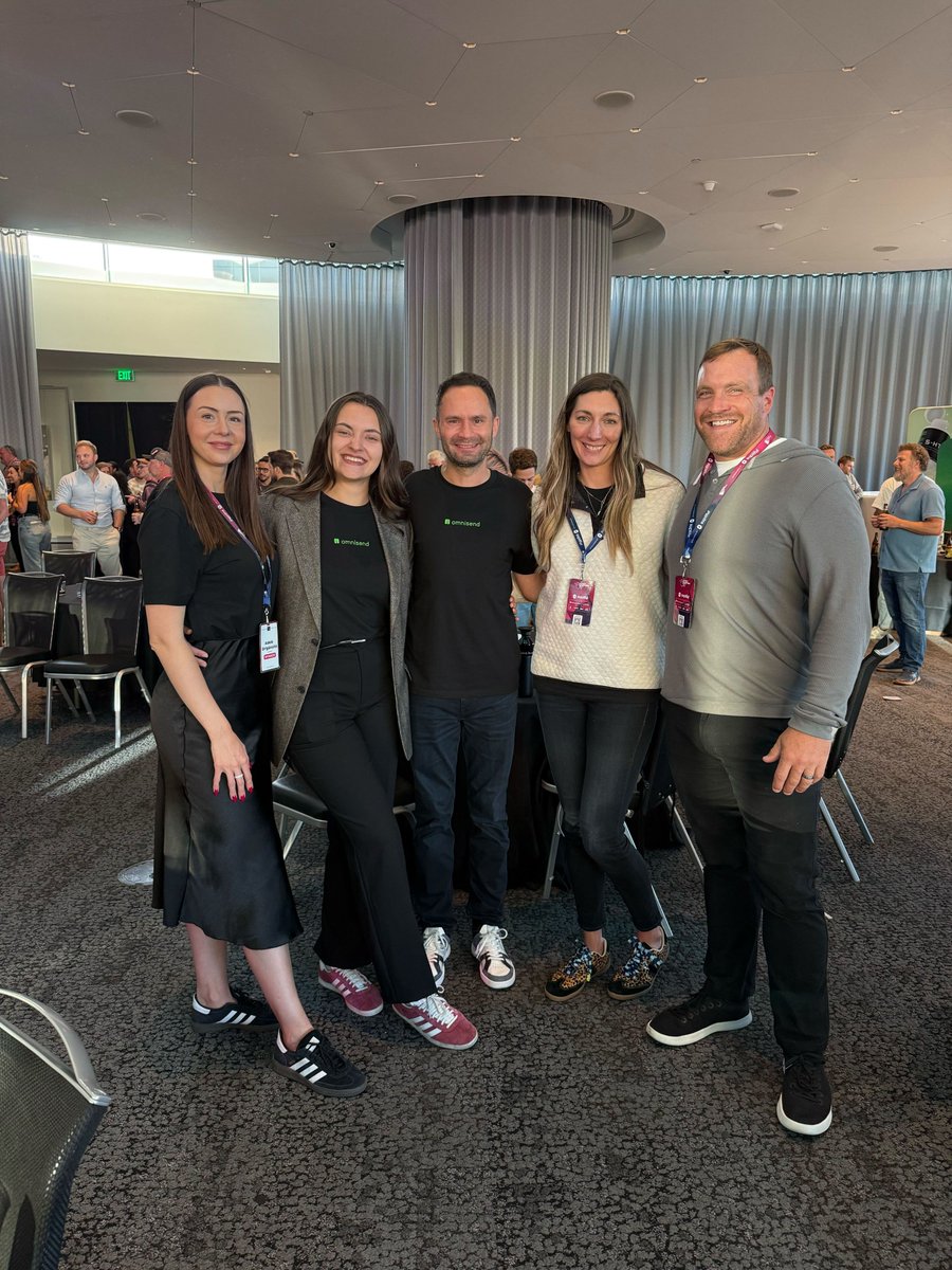 omnisend's tweet image. Smart Marketer Live delivered.

Good convos, new ideas, and plenty of inspiration packed in the suitcase.

Special thanks to @agrigunaite for being our special reporter. 💚