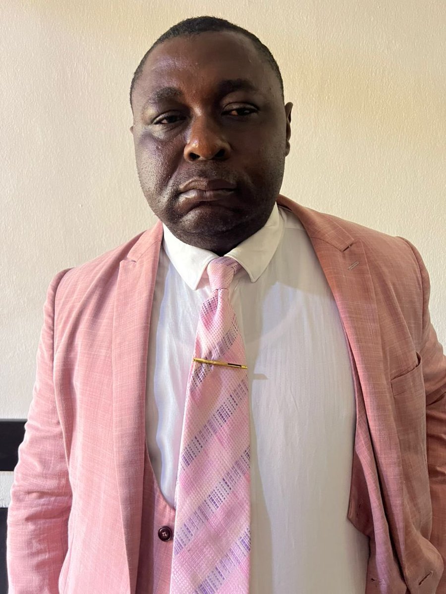 broadcast0147's tweet image. Breaking News  The Department of State Services (DSS) hereby alerts members of the public of the activities of one Barry Donald, a dismissed staff. He is reportedly engaging in unscrupulous activities, including using the name of the Service to defraud unsuspecting members of the…