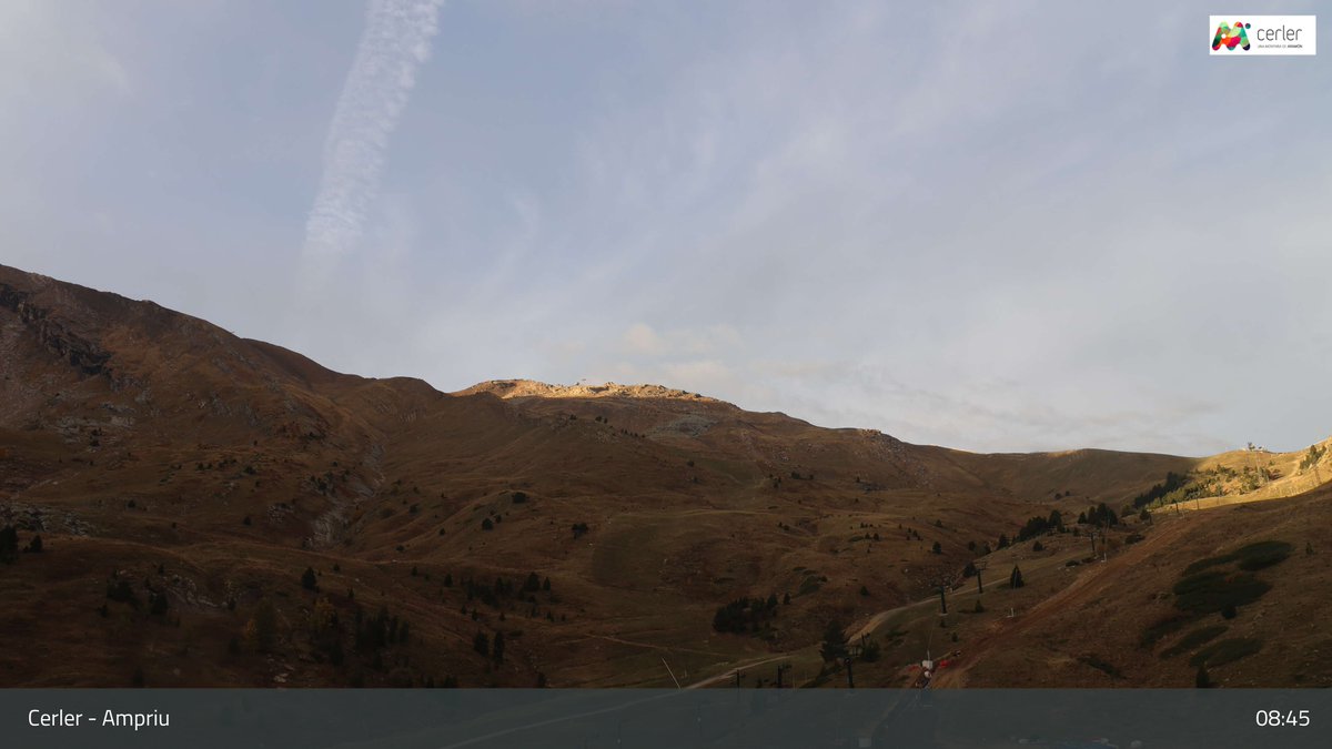 meteobenas's tweet photo. Mínima de 8,7ºC en #Benasque.
5,7ºC en la #Renclusa.
5,1ºC en le #Cogulla.
1,3ºC cerca del #Aneto
Buenos días. https://t.co/IWFYN3wjLc