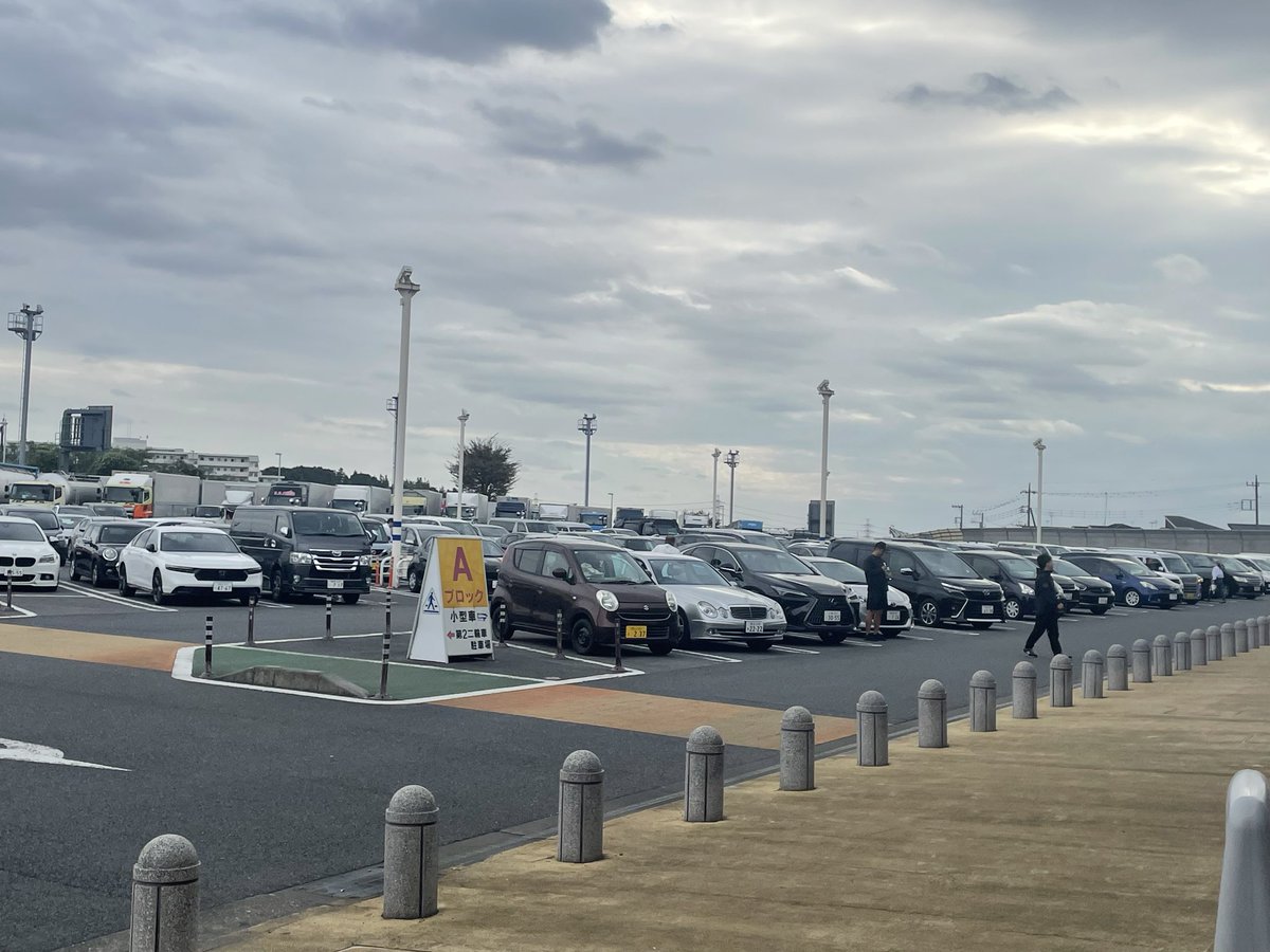 A55ynTCmCa55861's tweet image. 🔶東名海老名サービスエリア🔶

大阪の有名店を発見！！

⭐︎たこ焼き【くくる］🐙
PAOPAO   角煮マン　

#不動産　#海老名