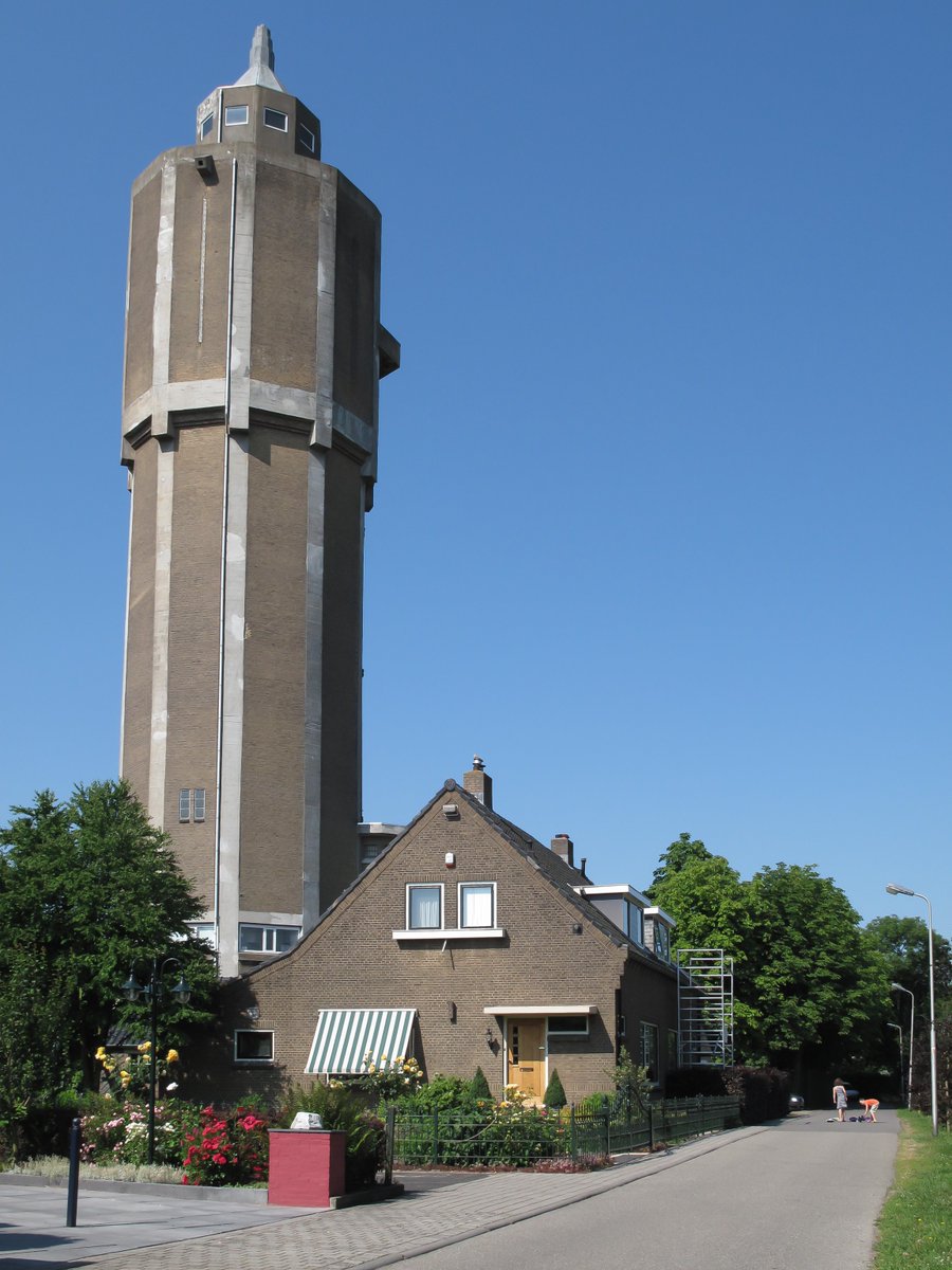 Genieten van glasstad Leerdam?
Bij Camperplaats Leerdam regel je je verblijf en stroom eenvoudig met de Ease2pay AanUit-app.

👉 Download de Ease2pay AanUit app en ervaar het gemak!

#Ease2pay #AanUit #CamperplaatsLeerdam #Camperlife #Leerdam #DuurzaamReizen
📸 Michiel Verbeek