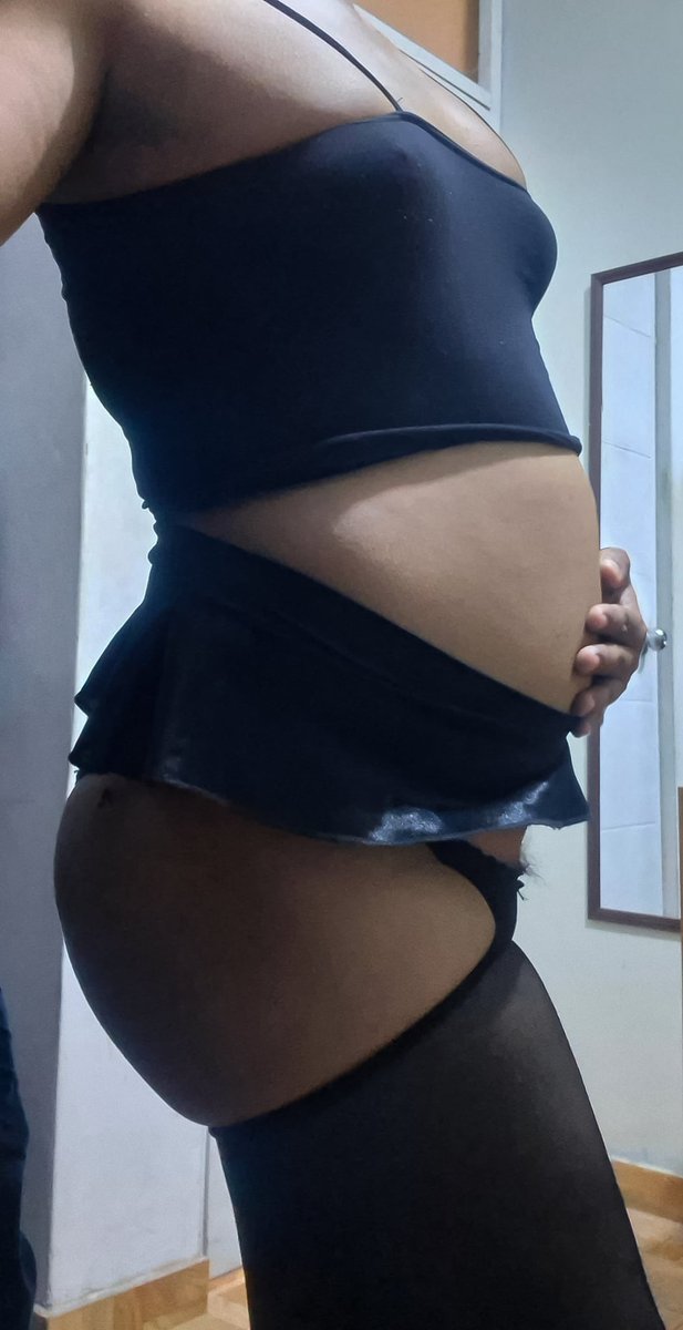 JuliiitoQu's tweet photo. De cuantos meses parezco? 😂🤭🫄 https://t.co/VLhlltGNSY