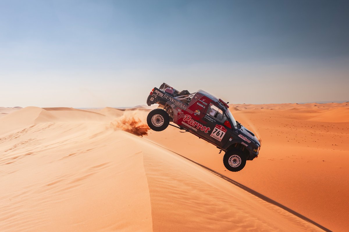 dakar's tweet image. Timeless machines, unforgettable moments 🤩
An adventure of mechanics, people, and soul!
Dakar Classic throwback 👉
🔜 #DakarClassic #DakarInSaudi #Dakar2026
#BornToDare #TudorWatch