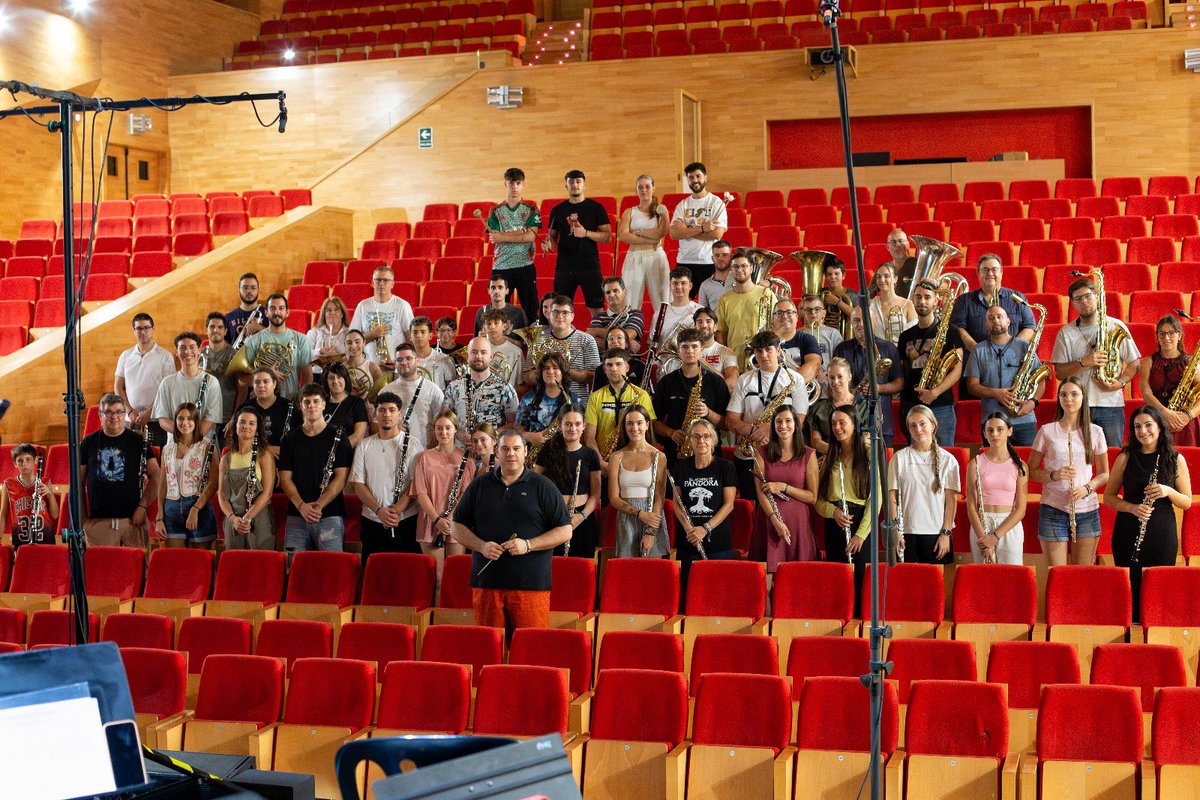 Fin de semana intenso y emocionante grabando nuestro segundo trabajo discográfico en el año en que celebramos nuestro XX aniversario.
 Un nuevo paso en nuestra trayectoria lleno de música, esfuerzo e ilusión.

#BSMCA #Atarfe #Granada #Recording #Music #NewAlbum