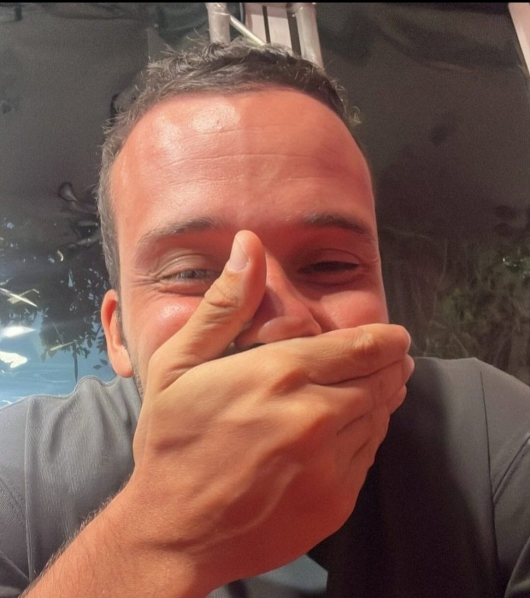 deb3605's tweet photo. Buon compleanno al più intelligente, iconico, irriverente, simpatico e dalla risata contagiosa, Tanti Auguri sbubbo, scucchio, luppolo 🫶 #drojette https://t.co/a7U9s0l5nx