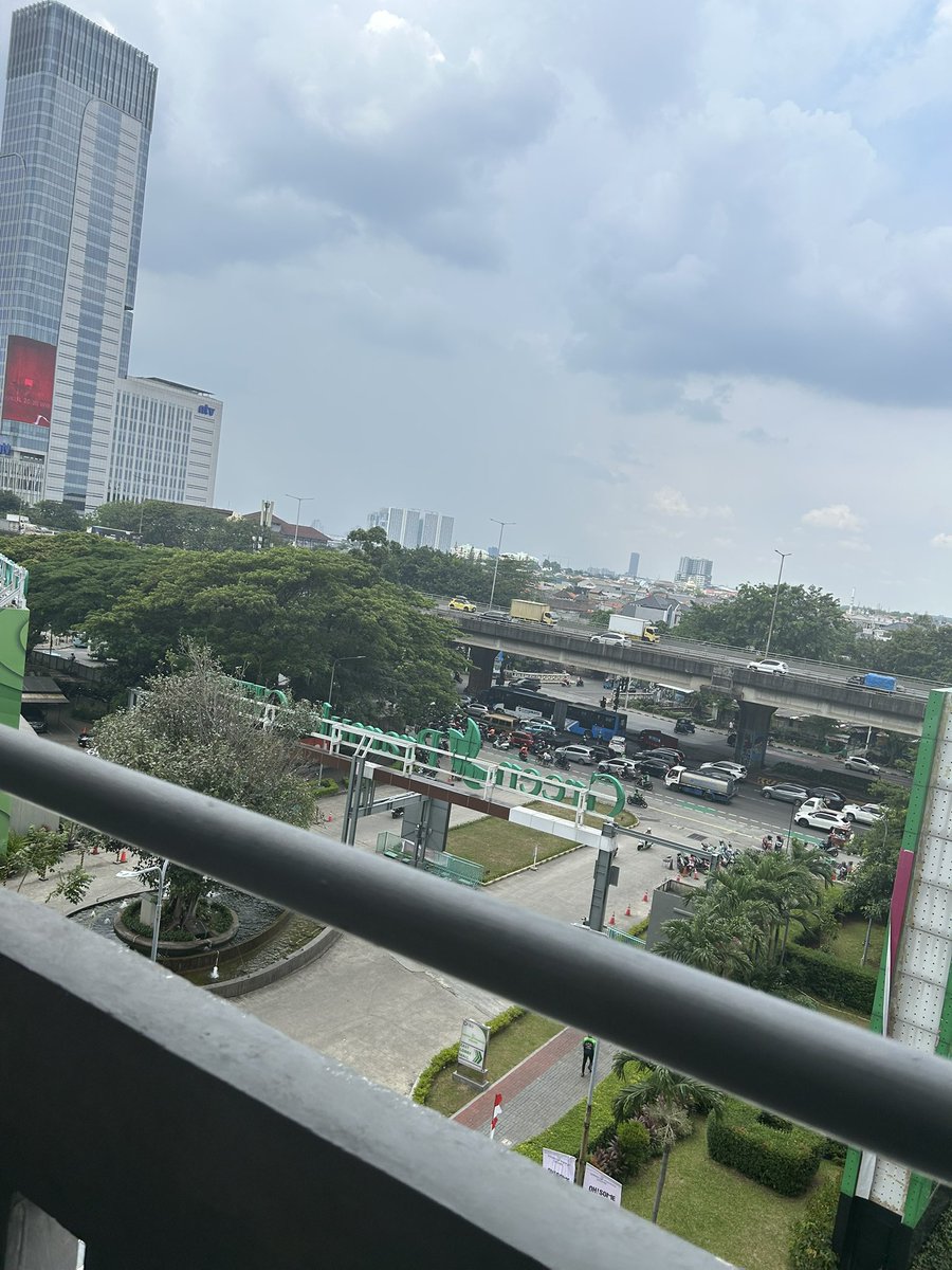 Lightncess's tweet image. Hari ini 🚄Bandung Karawang Jkt🫦yang siap buat malam ini usahakan mentalanya aman ya budak🦮🦶jangan dikit dikit uda lelet apalagi langsung crot masi di tengah scene,jangan lemah dong budak rendah😂🦮