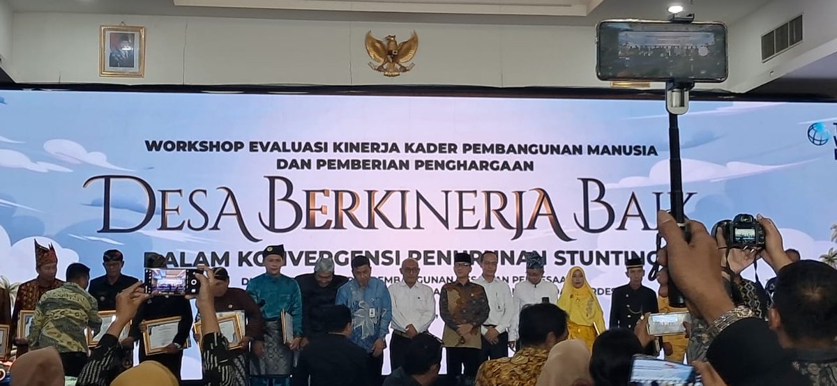 Mari bersama memperkuat peran Tenaga Pendamping Profesional dan Kader Pembangunan Manusia dalam percepatan penurunan stunting menuju *Zero Stunting* dan Desa Berkinerja Baik 2025

#KemendesaPDTT #DesaBerkinerjaBaik #Stunting #KPM #WorkshopKPM #PembangunanManusia #DesaTangguh