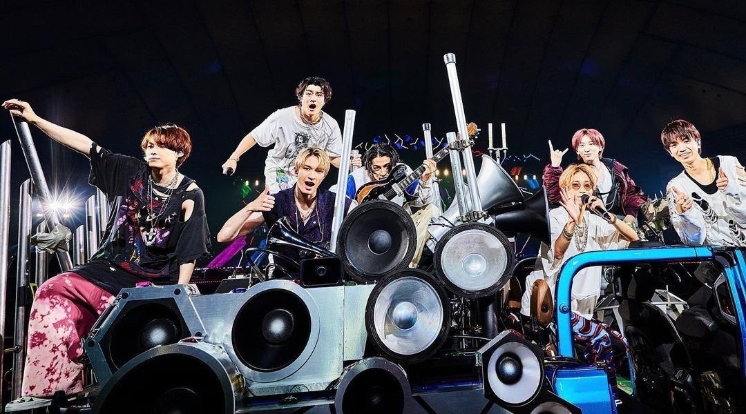 bozu_108's tweet photo. SixTONESてすげぇ、、と思った選手権

金賞
年始にプライベートでディズニーに行くくらい仲がいい

入賞
大晦日にスカイツリー貸し切ってコタツひいて年を越すのが毎年の恒例

入賞
コンサートにYOSHIKIさん、kingGnu常田大希さんをゲストに呼べちゃう https://t.co/QyIKLcVZad