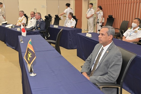 jmsdf_msc's tweet image. 第１３回WPNS STEPは、１０月７日に駐日スリランカ大使の参加を得て、閉会式を迎えました。各国海軍士官参加者や #海上自衛隊幹部学校 の学生は、インド太平洋地域の平和と安定のため、海軍間協力の重要性を理解しました。ここで得た新たな視点や友情が次世代に繋がると願います。