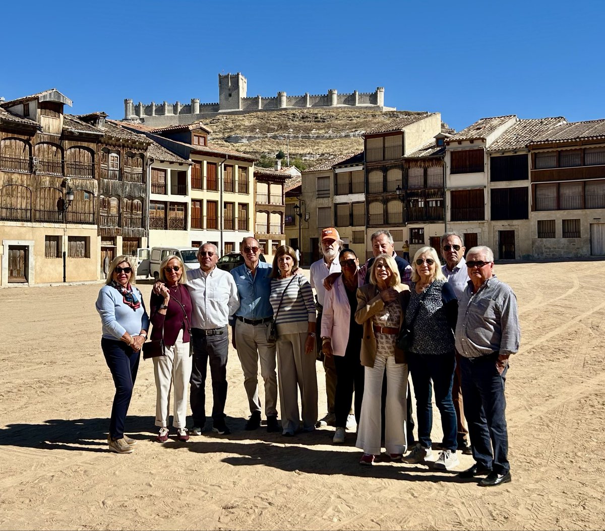 inesindra6's tweet photo. Grupos de incentivos y de empresa que nos encantan y aportan 100%
#AMAtuZONa
#visitaguiada #peñafiel #riberadelduero
TU GUIA EN LA RIBERA
Inés R 🍇
https://t.co/Vm1EHUiQUr
609 880 729 https://t.co/EYtJvTJm2i
