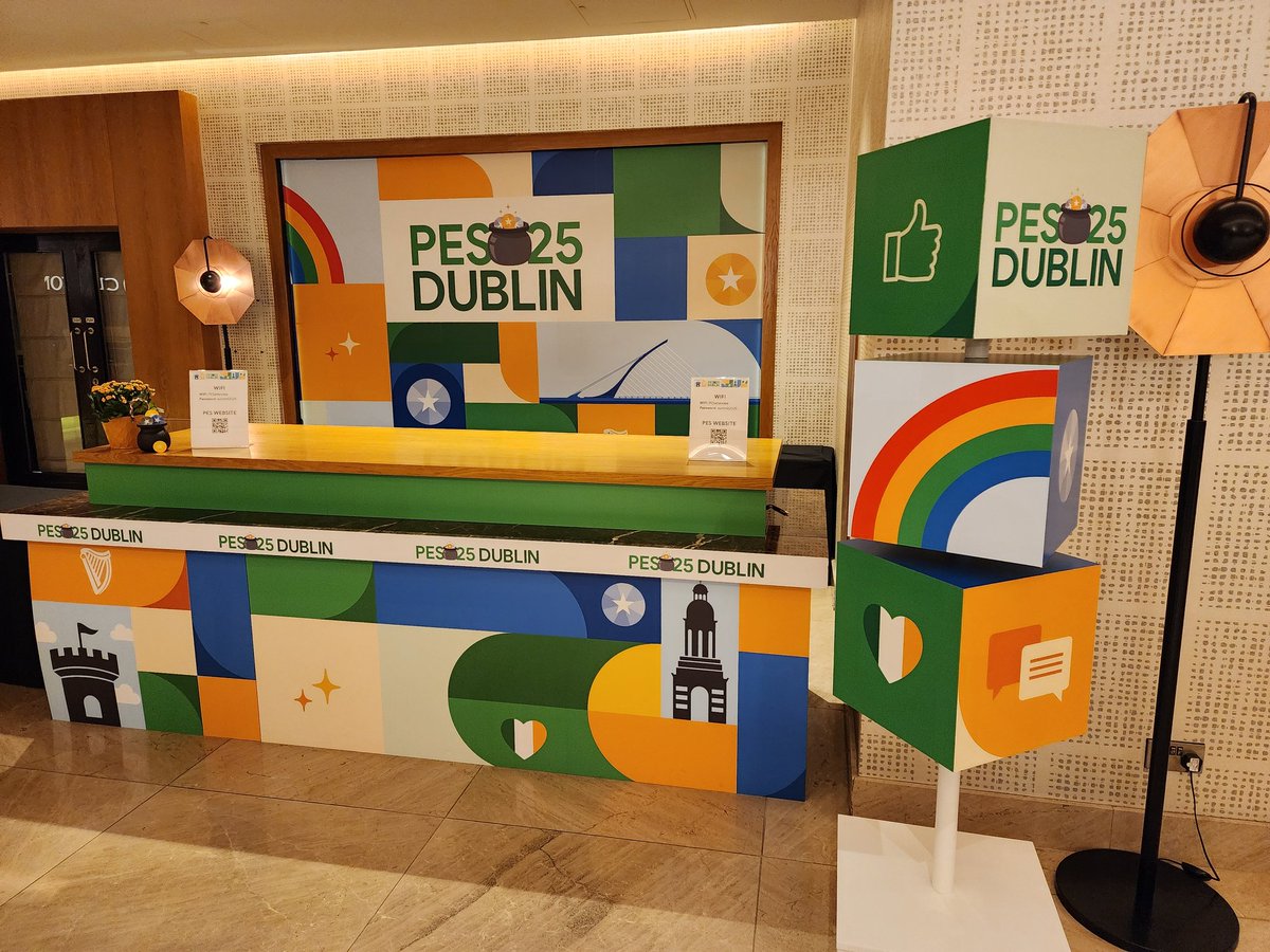 boybebebebe's tweet photo. PE Thailand Community at Dublin Ireland. #PESummit25 https://t.co/2BhPhJ1X4G