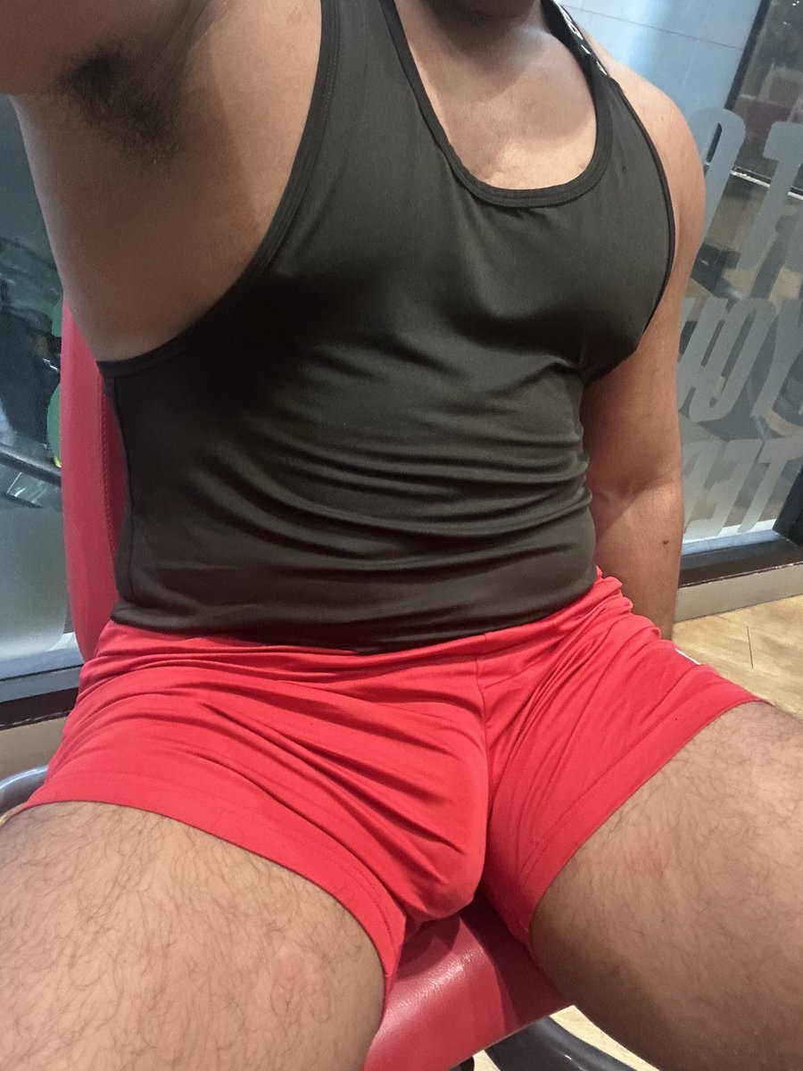 หรือกางเกงตัวเล็กไปวะ