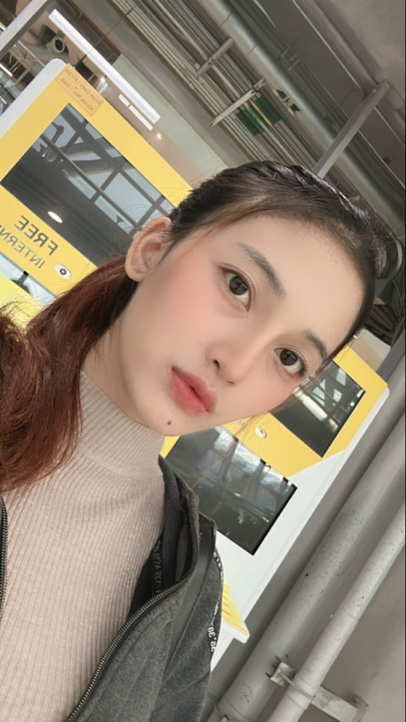 Jinni 23 (ช่องจริง) tweet media