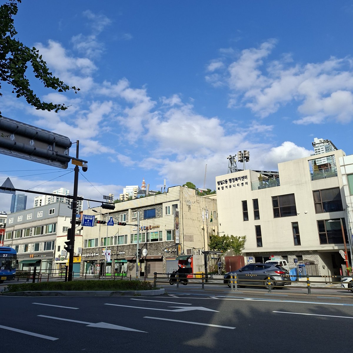 윽.. 차 놓쳤다;;; 20분 날아 갔대