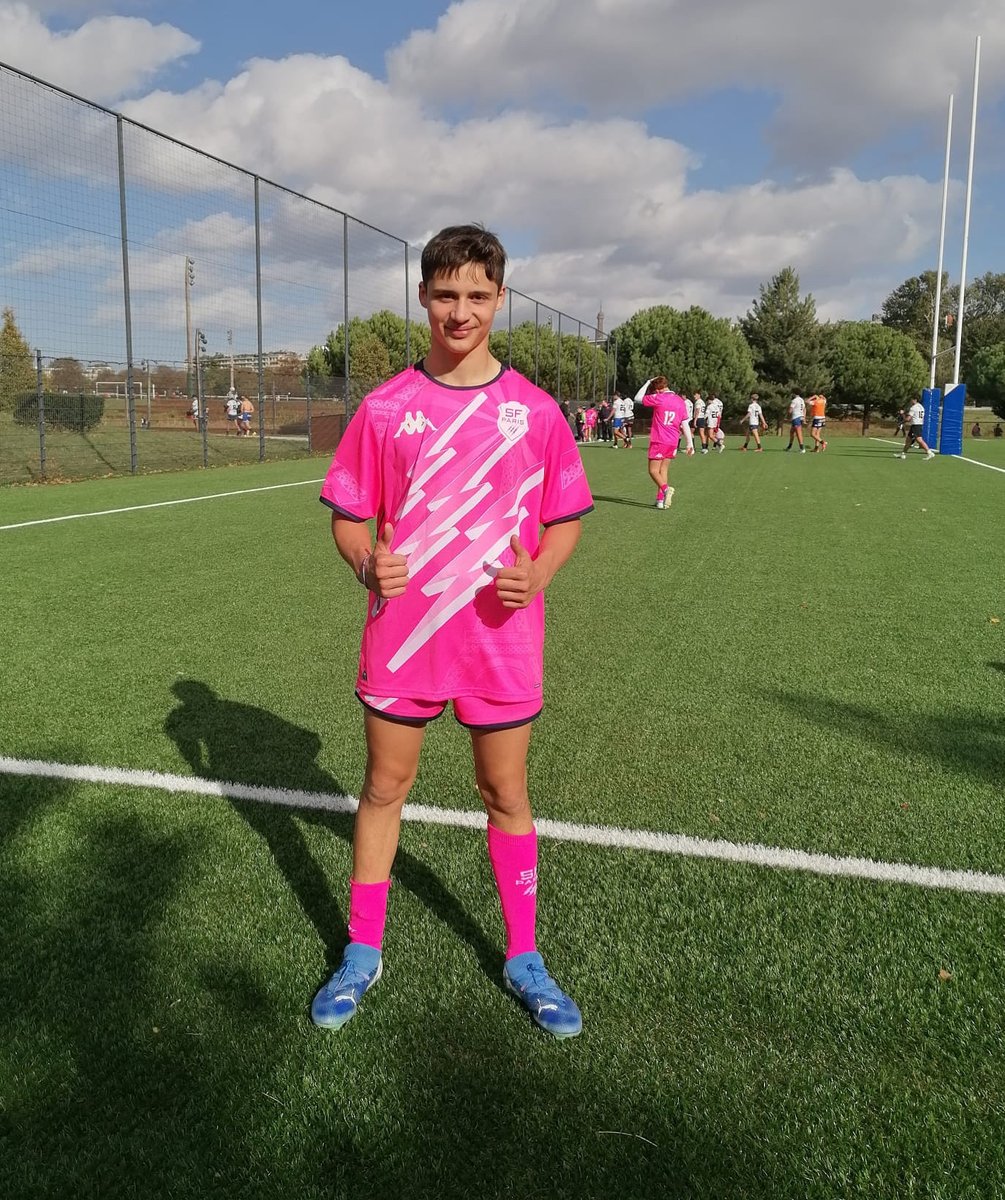 🏉 Les valeurs du sport résonnent chez ER ! 
Notre ancien élève et prodige du rugby, Axel, a disputé son premier match sous les couleurs du Stade Français en Elite Gaudermen, le championnat de France des - de 15 ans, avec une victoire contre Grenoble  👏

Tous avec toi Axel 💪
