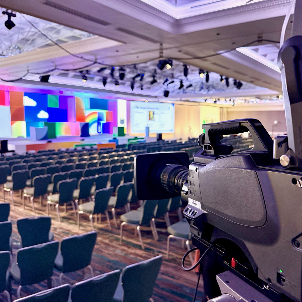 GooglePEProgram's tweet image. The countdown to #PESummit25 has begun...