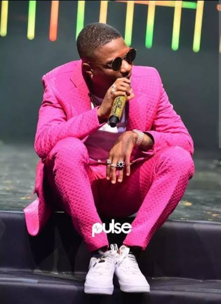 1sexybenita's tweet image. Wizkid on pink💓🦅
#wizkidfc