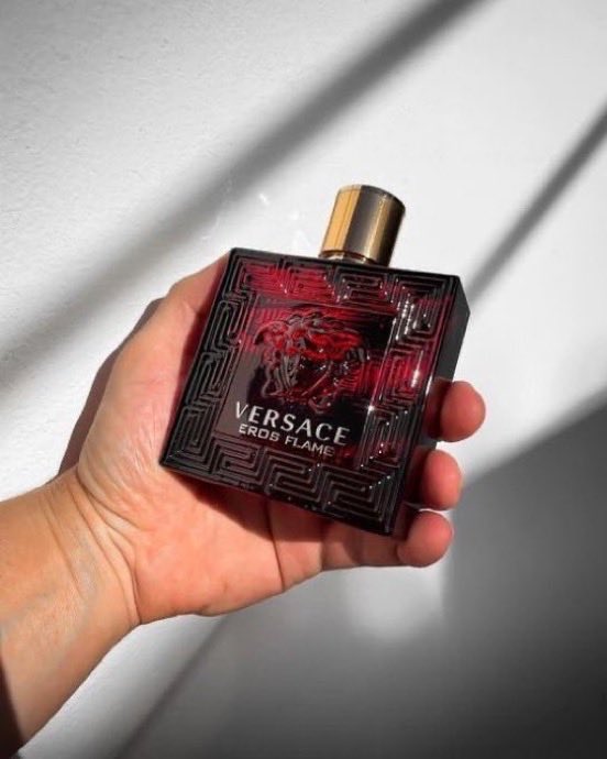 qtpilove's tweet photo. wehhhh I terjumpa this lubuk kedai from Malaysia yg menjual Luxury Perfume dgn harga more than 90% off discount 😭

1. Miss Dior
2. YSL
3. Versace
4. Chanel
5. Victoria Secret
6. Sauvage
7.  Jo Malone
8. Gucci

And many more di thread bawah👇🏻 

Bookmark and save now for purchase https://t.co/AopRWFOUze