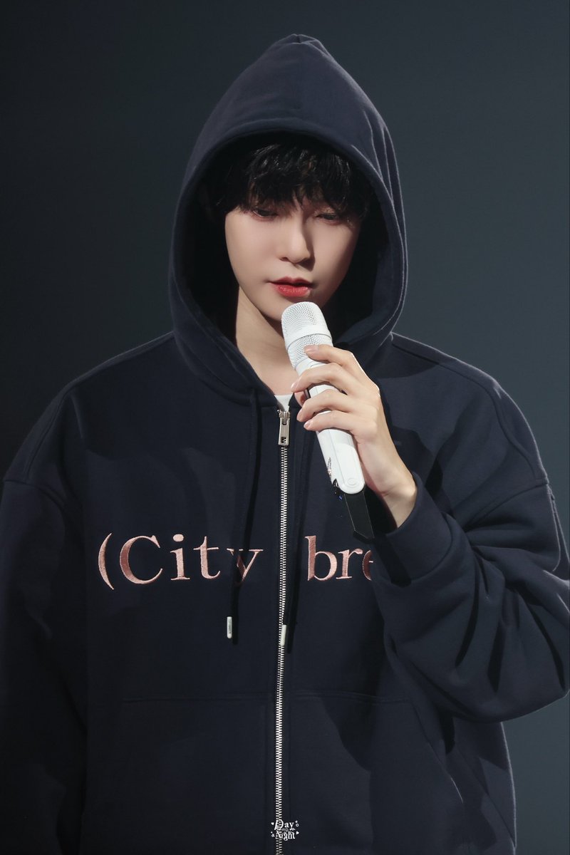 251009

#도영
#DOYOUNG