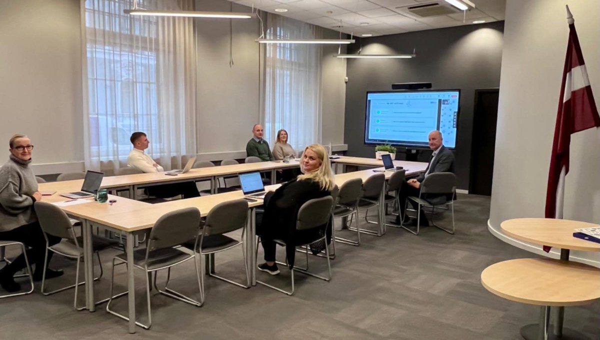 📌 Šodien #LATAK attālināti seko līdzi pirmajai #EA darbnīcai par mākslīgo intelektu 🤖
💬 30. oktobrī #LATAK direktore <a href="/GJBeitika/">G.J.Beitika</a> uzstāsies ar prezentāciju:
“#AI and Cultural Shift in LATAK: Redesigning Trust, Collaboration, and Leadership”
#Accreditation #Leadership
Foto:LATAK