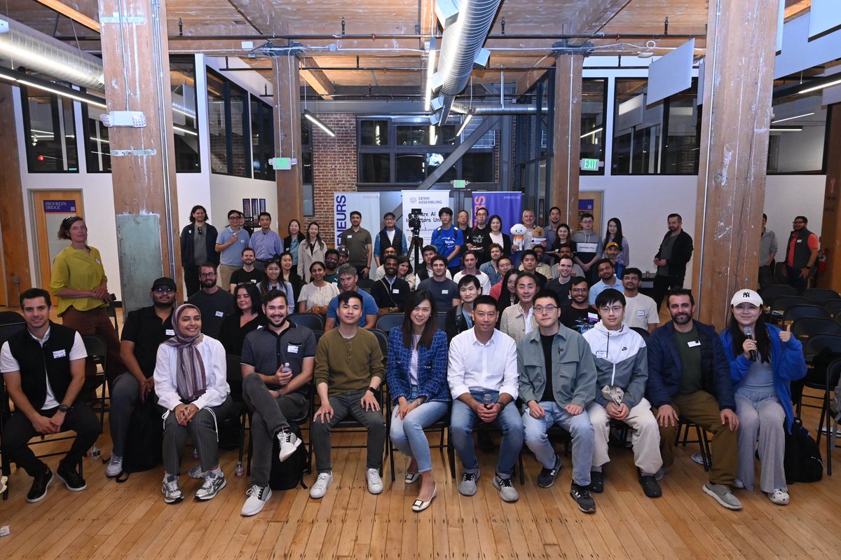 genaiassembling's tweet image. An insightful night at GenAI Assembling Ep.6 in San Francisco ⚡

Co-hosted with Alibaba Cloud @alibaba_cloud , Entrepreneurs First @join_ef and a16z Tech Week @Techweek_ . The energy in the room? Absolutely electric. ⚡

🎙️ Panelists:
•Nan Zhou: Director, Qualcomm Ventures…