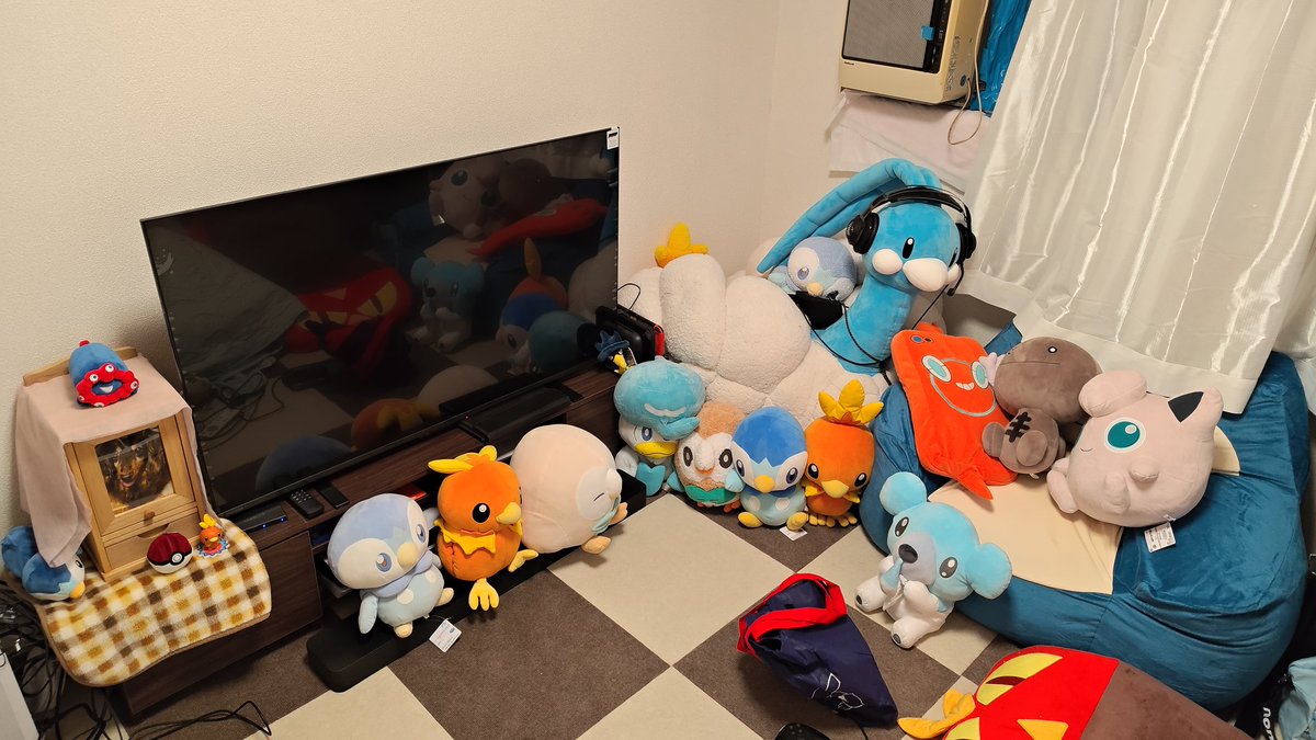 (´・ω・｀)ふぅ……テレビ台の組み立てからレグザの搬入まで時間かかりすぎた……型落ちとはいえ4K120Hz対応テレビは映像も滑らかでいいなぁ。このテレビで来週はZA満喫するんごなぁ