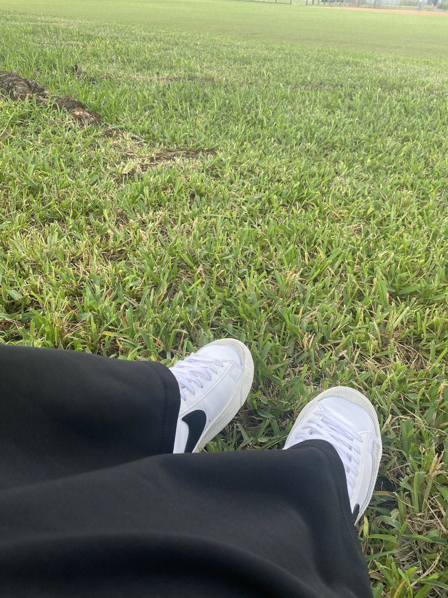 halfmoon150107's tweet photo. 🌳 https://t.co/5WC34ZxFpe